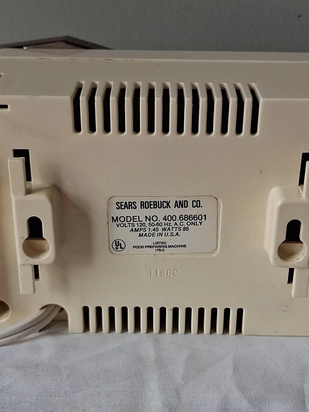 Vintage Sears/Kenmore PowerPierce Automatic Shut-off Can Opener - Wall Mount